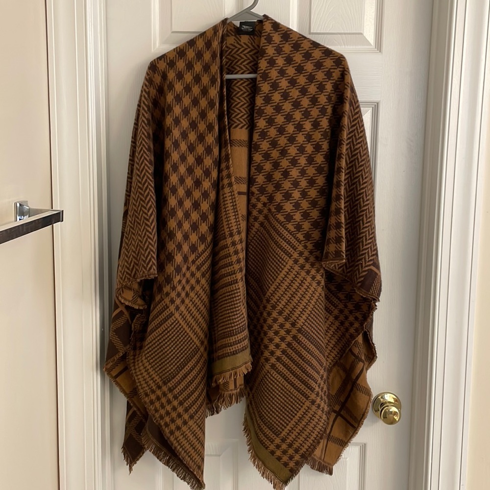 Steve Madden poncho sweater